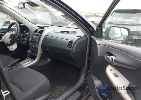 2013 Toyota Corolla S z USA, uszkodzony, nr VIN 2T1BU4EE6DC047165